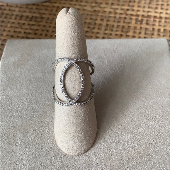 Interlocking ring - Picture 2 of 3